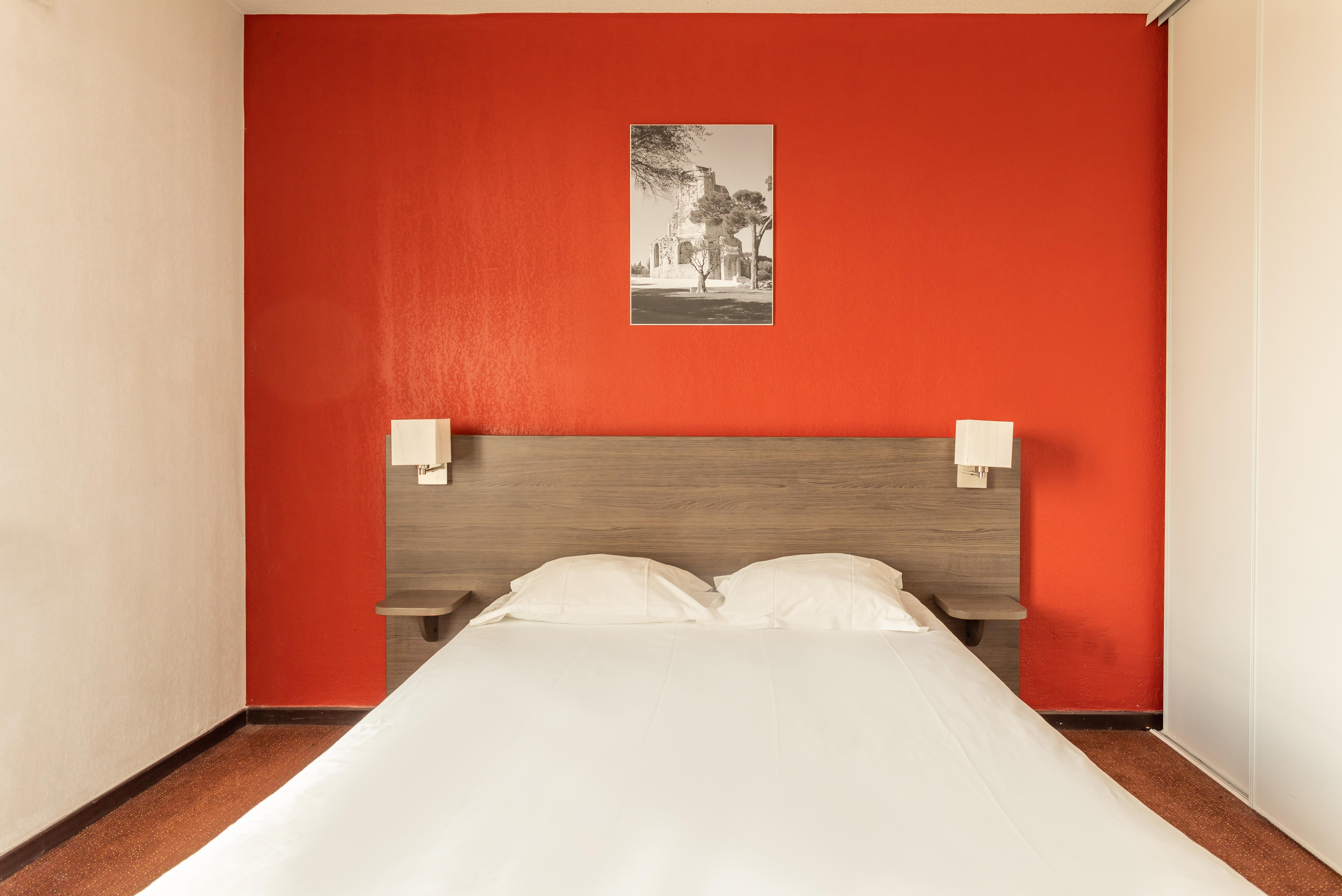 Comfort Aparthotel Nimes Centre Экстерьер фото