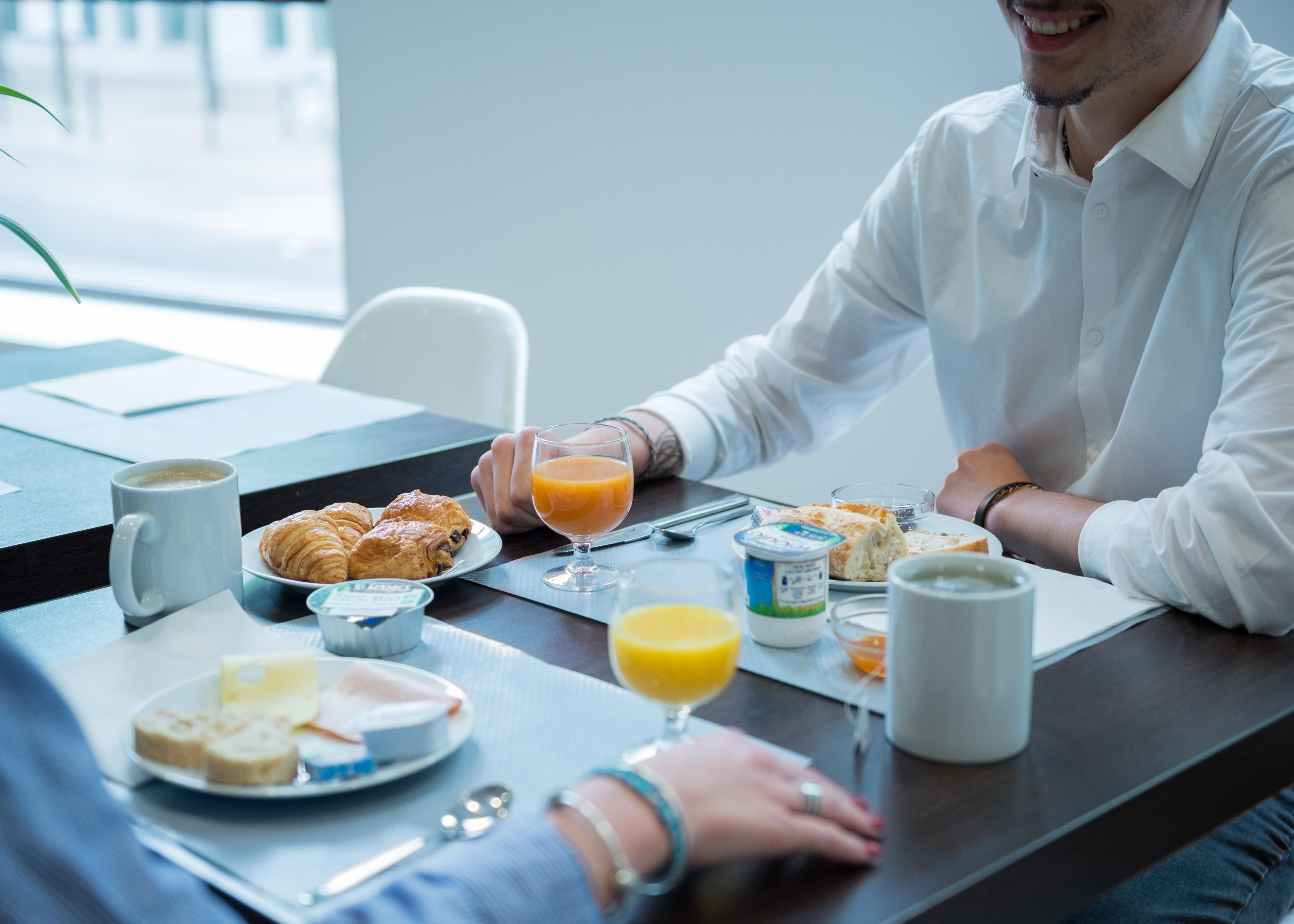 Comfort Aparthotel Nimes Centre Экстерьер фото